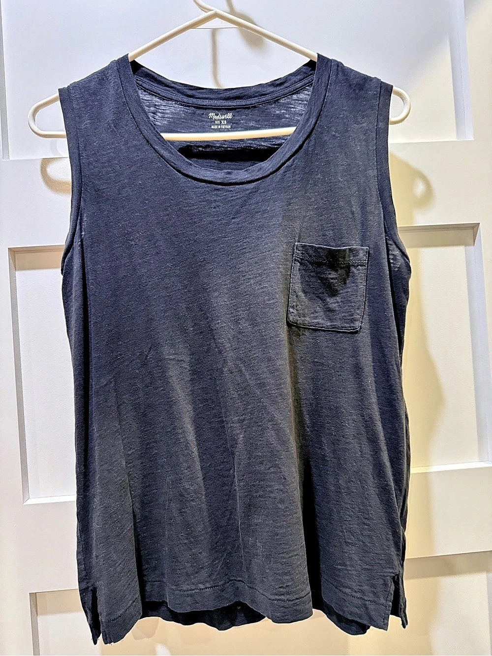 Madewell Black Scoop Neck Pocket Tank Top Side Slits XS